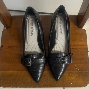Size 6 Easy Street black crocodile print, decorative buckle 2"pumps.  In EUC!